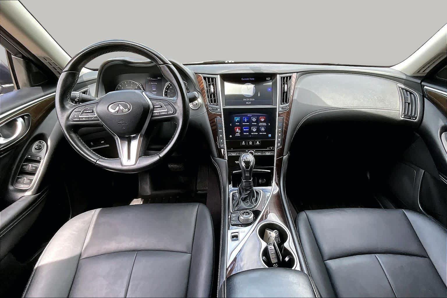 Used 2018 INFINITI Q50 Luxe AWD/4WD image 16