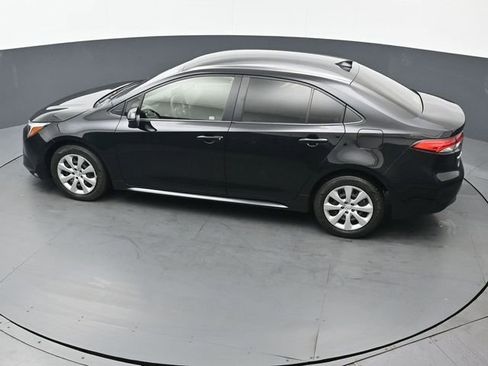 Certified 2023 Toyota Corolla LE image 40