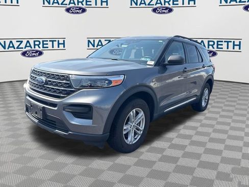 Used 2023 Ford Explorer XLT w/ Class IV Trailer Tow Package AWD/4WD image 3