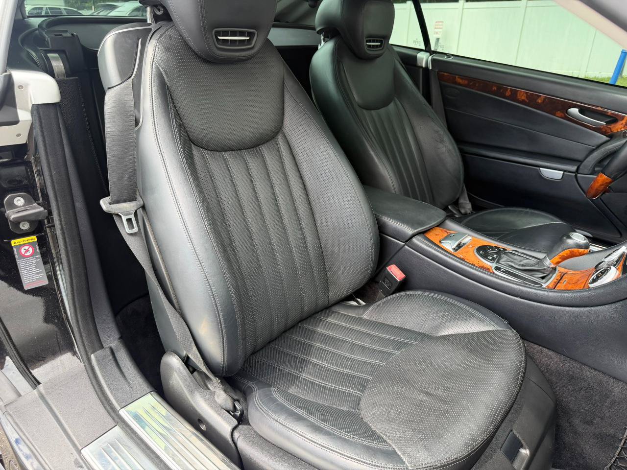 Used 2011 Mercedes-Benz SL 550 image 46