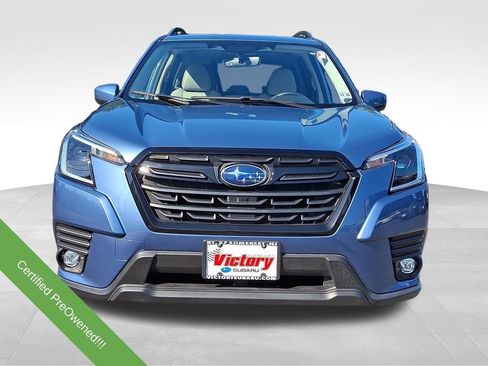 Used 2024 Subaru Forester Premium AWD/4WD image 2