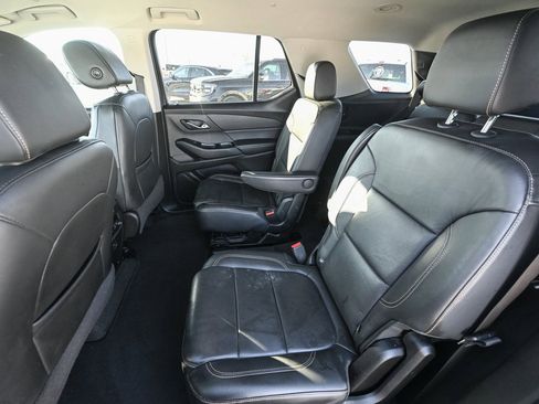 Used 2019 Chevrolet Traverse LT image 22