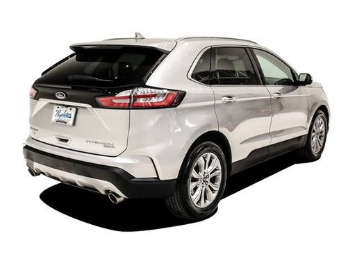 Used 2019 Ford Edge Titanium image 6