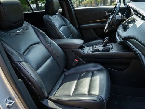 Used 2019 Cadillac XT4 Sport FWD image 17