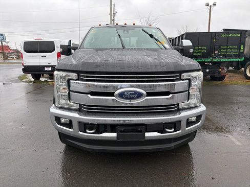 Used 2017 Ford F250 Lariat w/ Lariat Ultimate Package image 2