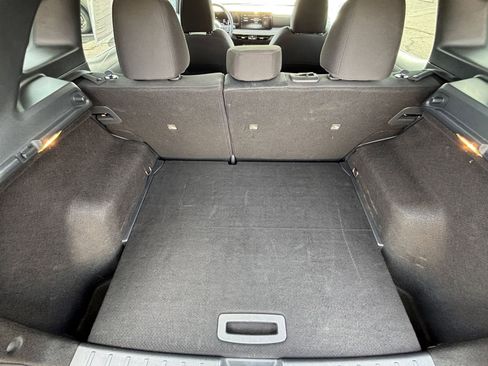 Used 2025 Nissan Kicks SV image 29