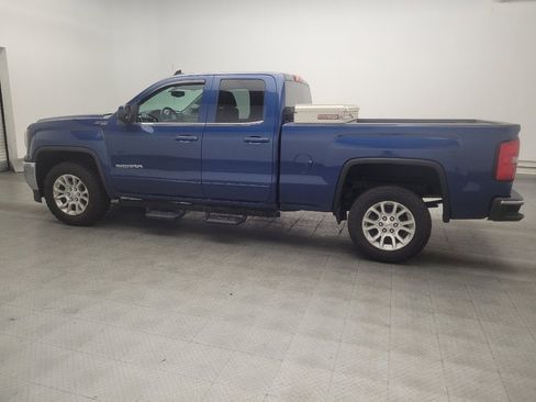 Used 2017 GMC Sierra 1500 SLE w/ SLE Value Package AWD/4WD image 3