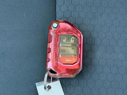 Used 2021 Jeep Wrangler Unlimited Rubicon image 30