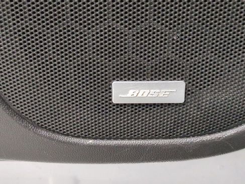 Used 2022 GMC Acadia Denali w/ Denali Ultimate Package image 31