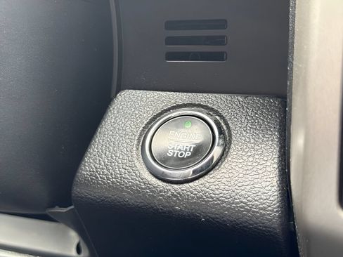 Used 2020 Ford F150 Lariat AWD/4WD image 12