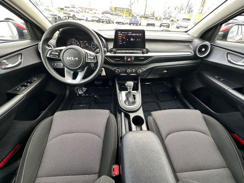 Used 2023 Kia Forte LXS w/ LXS Technology Package FWD image 21