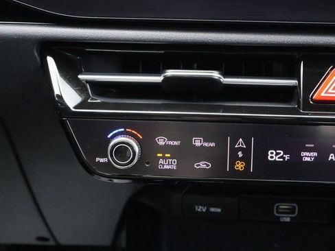 Used 2024 Kia Niro Wind image 27