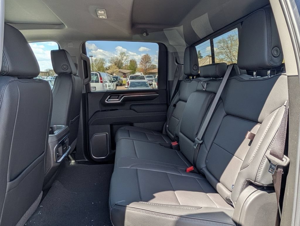 New 2026 GMC Sierra 3500 Denali w/ Denali Reserve Package AWD/4WD image 35