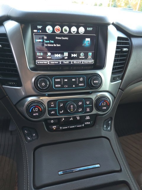 Used 2020 Chevrolet Suburban Premier AWD/4WD image 14