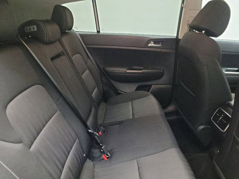 Used 2019 Kia Sportage LX FWD image 19