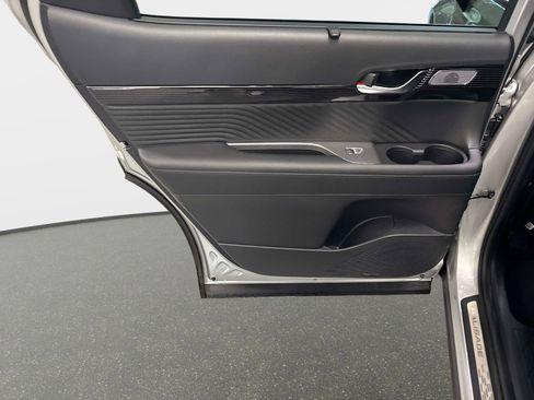 Used 2024 Hyundai Palisade Calligraphy image 11