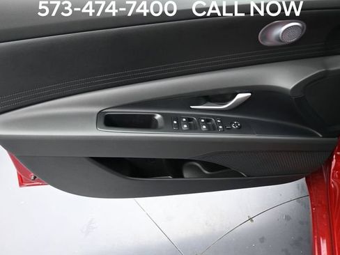Certified 2026 Hyundai Elantra SE FWD image 11