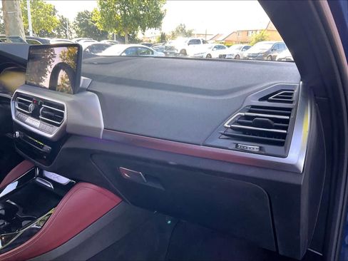Used 2022 BMW X4 xDrive30i w/ Premium Package 2 image 16