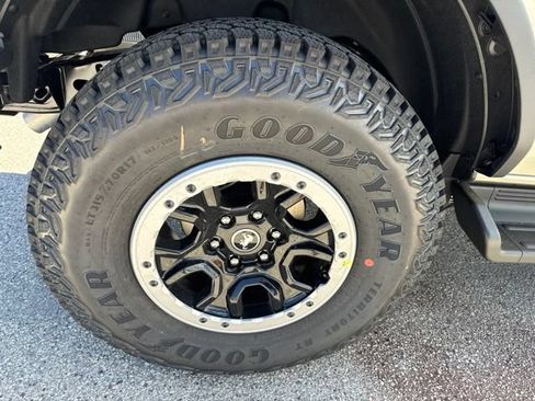 New 2026 Ford Bronco Outer Banks w/ Sasquatch Package AWD/4WD image 18