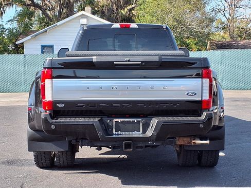 Used 2019 Ford F450 Limited image 5