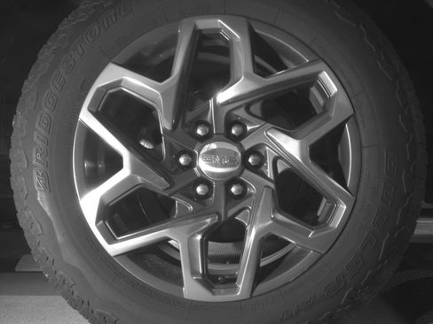 Used 2023 GMC Sierra 1500 SLT w/ SLT Premium Package AWD/4WD image 14