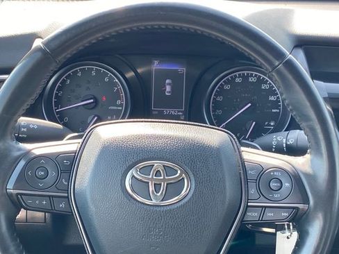 Used 2023 Toyota Camry SE FWD image 7