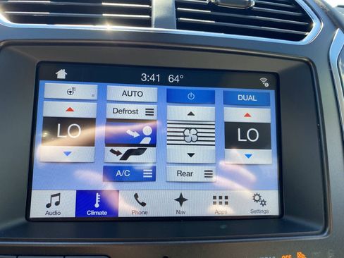 Used 2017 Ford Explorer Platinum AWD/4WD image 31