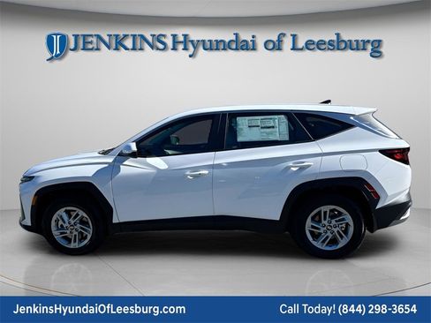 New 2026 Hyundai Tucson SE image 9