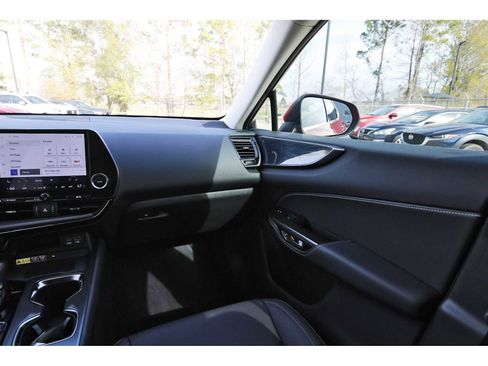 Used 2023 Lexus NX 350 Premium image 8
