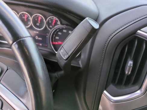 Certified 2021 Chevrolet Silverado 1500 LT Trail Boss image 15