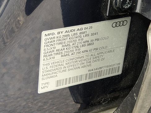 Used 2025 Audi Q7 3.0T Premium image 25