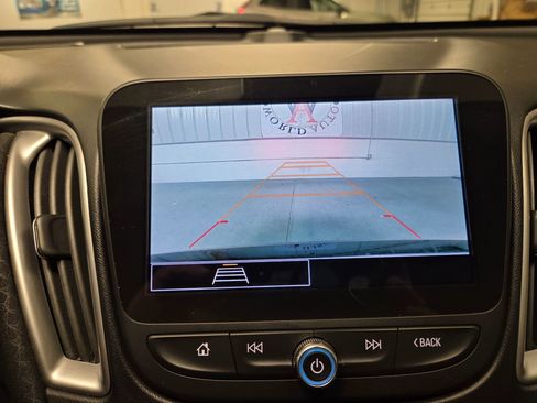 Used 2024 Chevrolet Malibu LS FWD image 27