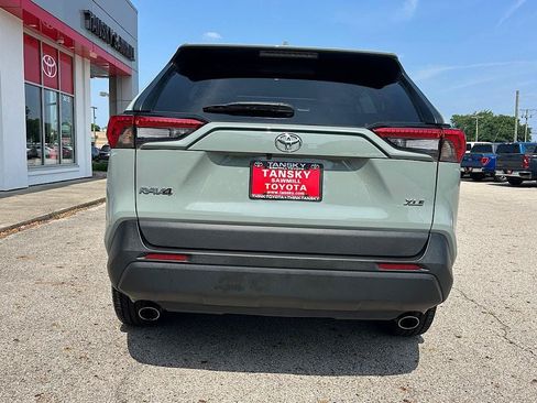 Certified 2022 Toyota RAV4 XLE Premium FWD image 4