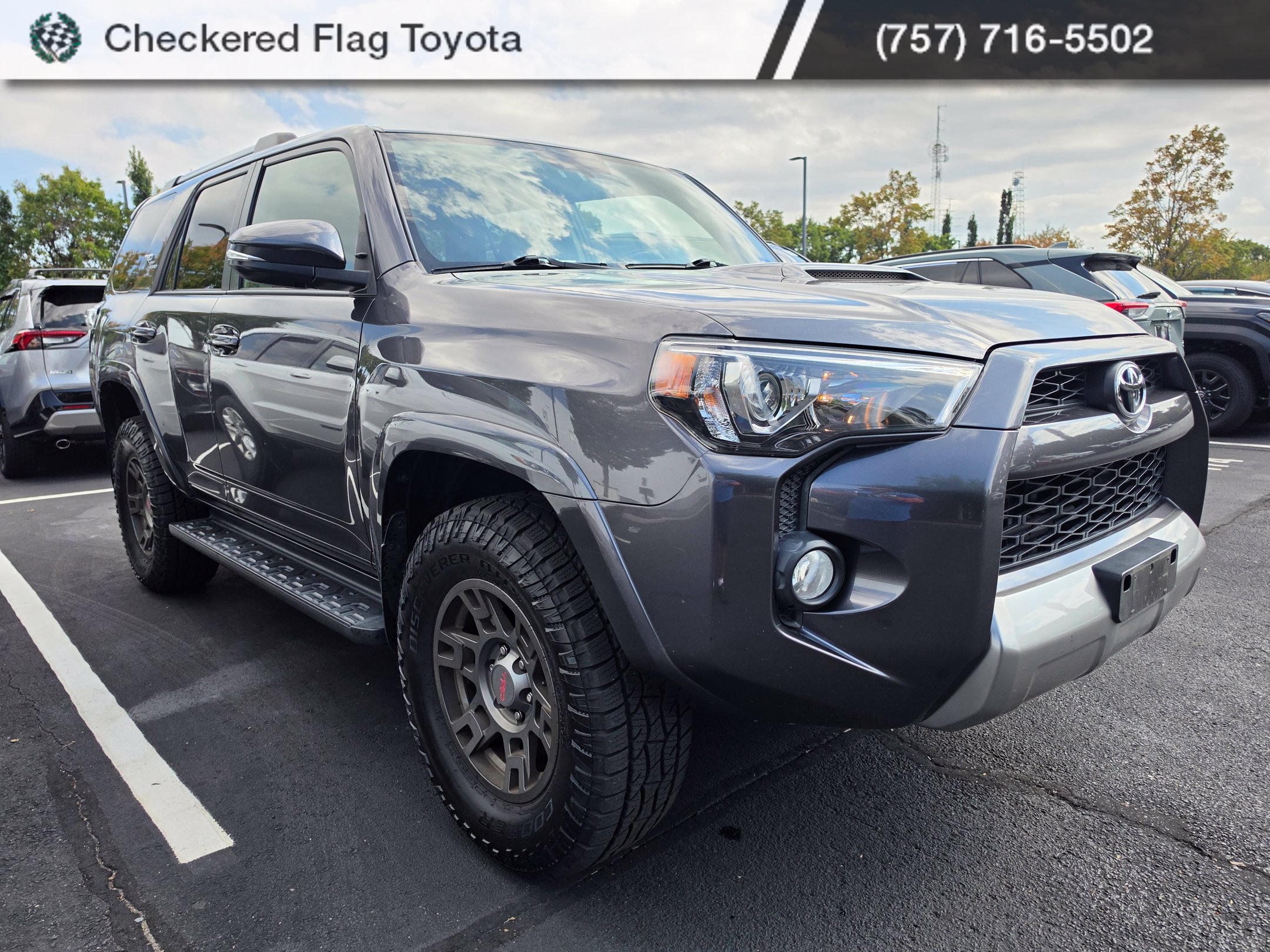 Used 2018 Toyota 4Runner TRD Off-Road Premium w/ TRD Performance Package AWD/4WD image 3