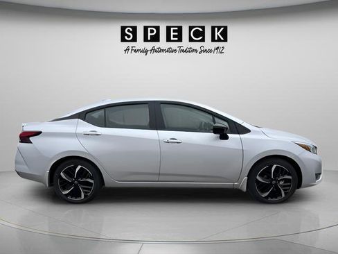 New 2025 Nissan Versa SR w/ Trunk Package FWD image 6