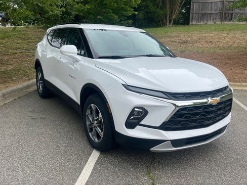Used 2024 Chevrolet Blazer LT w/ Convenience Package FWD image 1