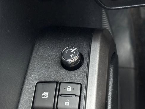 Used 2017 Toyota Tacoma Limited image 25