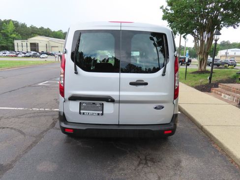 Used 2020 Ford Transit Connect XLT FWD image 6