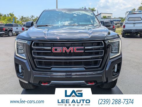Used 2023 GMC Yukon AT4 w/ AT4 Premium Package AWD/4WD image 7