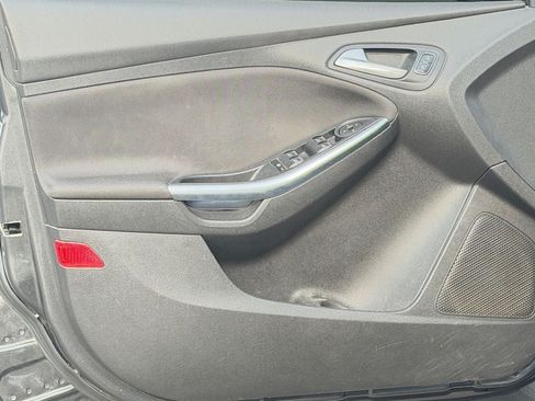 Used 2017 Ford Focus ST FWD image 20