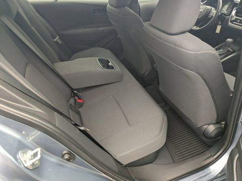 Used 2025 Toyota Corolla LE image 14