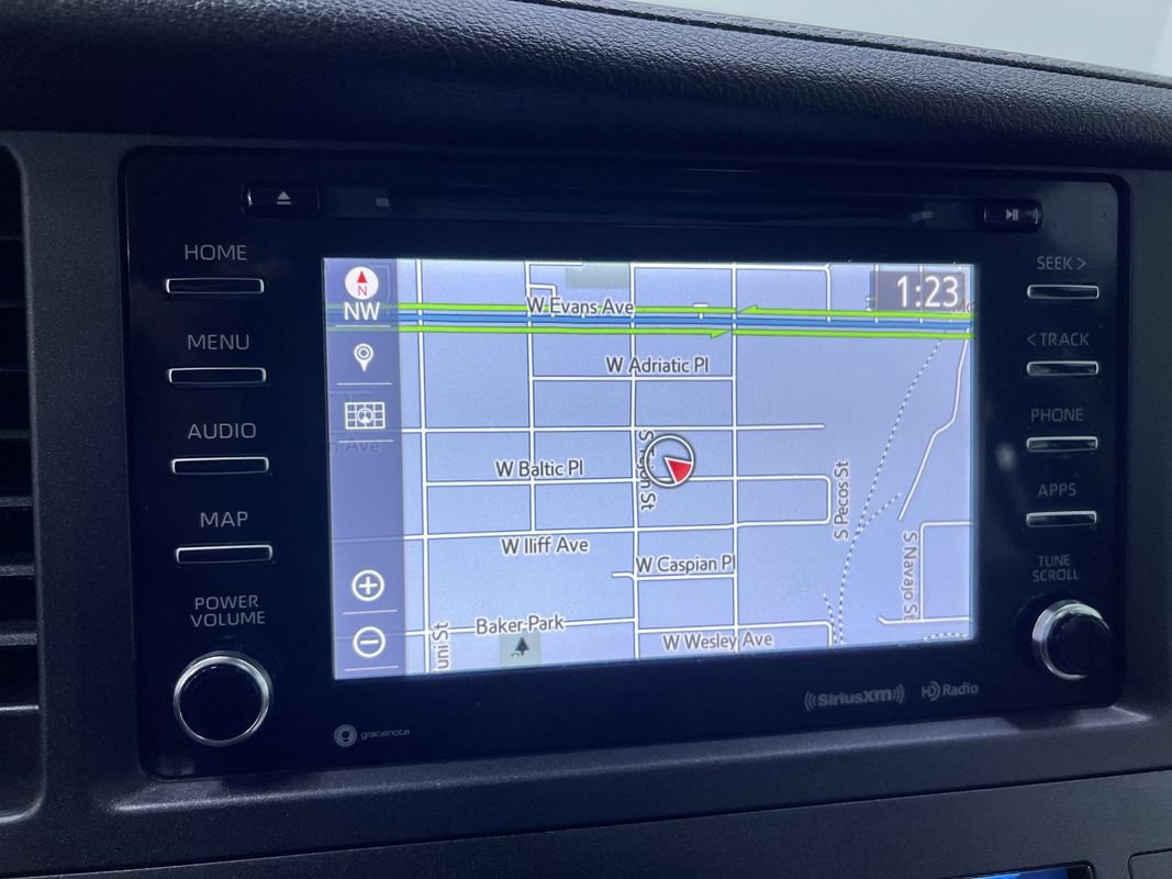 Used 2020 Toyota Sienna XLE w/ XLE Navigation Package FWD image 21