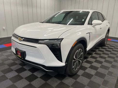 Used 2024 Chevrolet Blazer EV LT AWD/4WD image 8