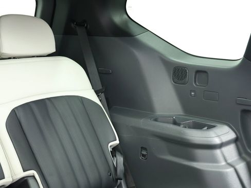 Used 2024 Kia EV9 GT-Line image 87