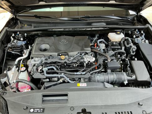 Used 2025 Toyota Camry XSE FWD image 21