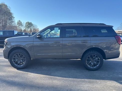 New 2026 Ford Expedition Platinum w/ Stealth Appearance Package image 2