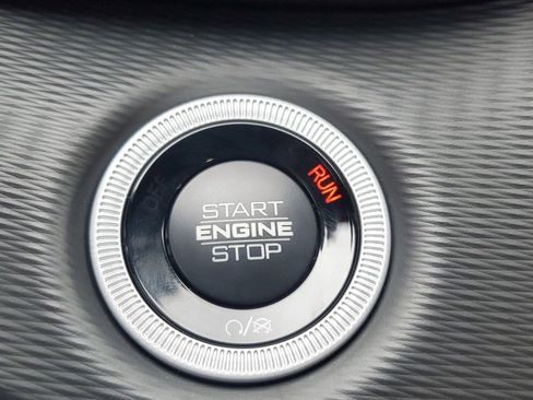 New 2025 Jeep Grand Cherokee Altitude image 29