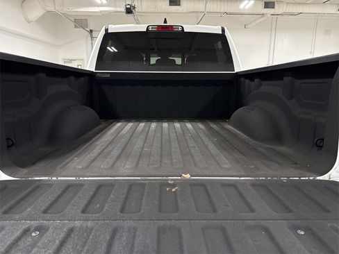 Used 2021 RAM 1500 Big Horn image 23