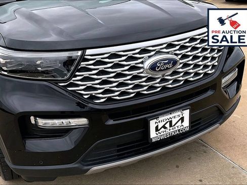 Used 2023 Ford Explorer Platinum w/ Technology Package AWD/4WD image 31