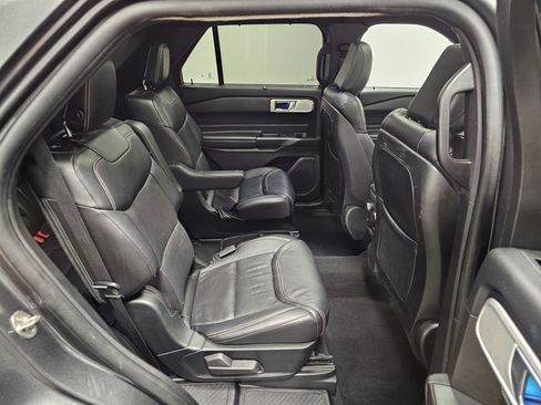 Used 2020 Ford Explorer ST image 15